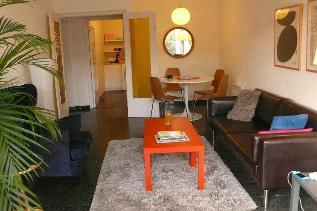 Apartamento con increíbles vistas y terraza en la azotea Girona Exterior foto