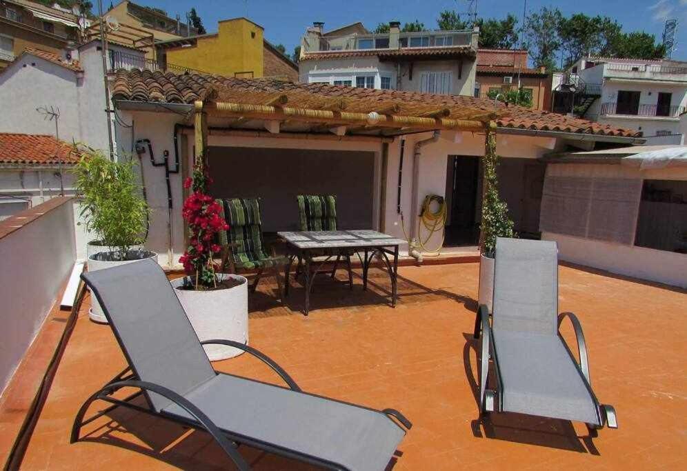 Apartamento con increíbles vistas y terraza en la azotea Girona Exterior foto