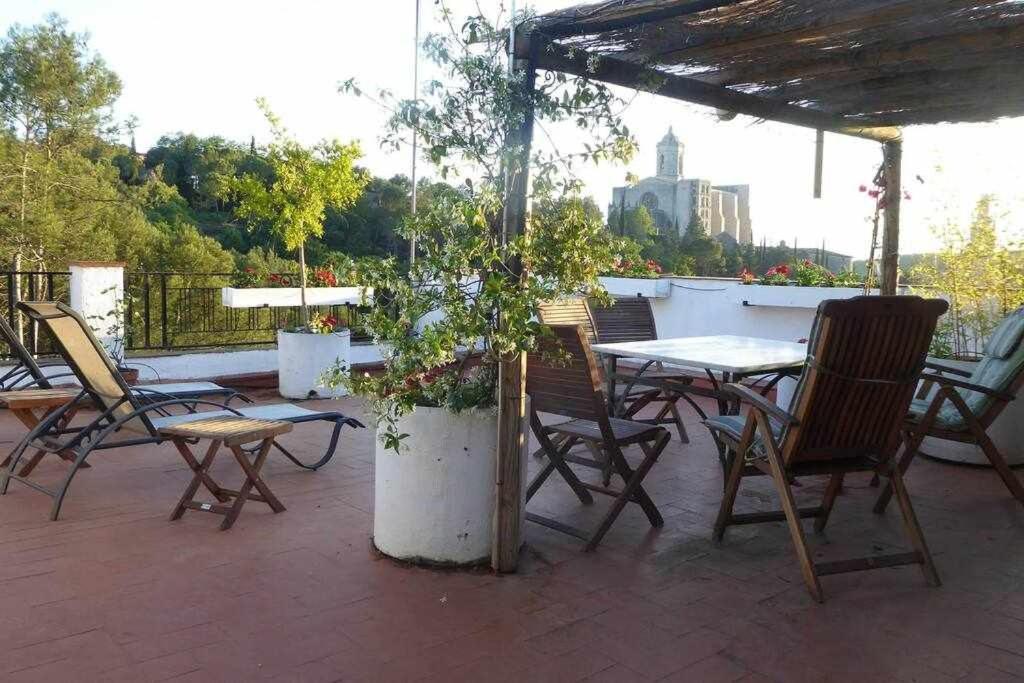 Apartamento con increíbles vistas y terraza en la azotea Girona Exterior foto
